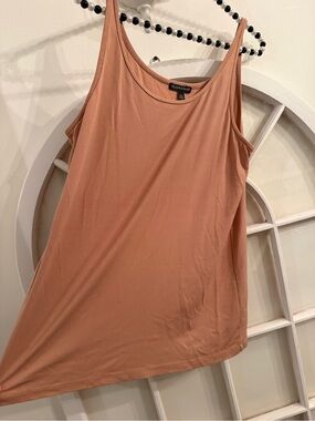 Eileen Fisher Top Classic Silk Women's Scoop Neck Tank Top - Clay Almond Nude.